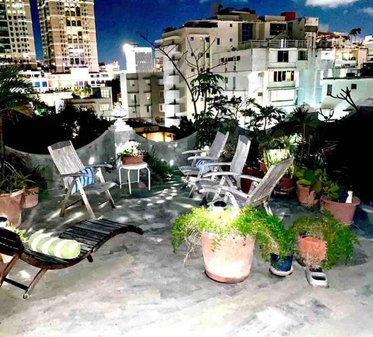 Fresh Tropical Colonial Style Walk-Up- Rooftop Terrace- Beach View San Juan Kültér fotó